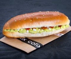 לחמנית סלט אבוקדו לחמנית סלט אבוקדו