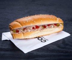לחמנית סלט טונה לחמנית סלט טונה